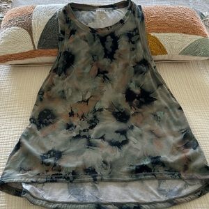 Excellent condition Calia Carrie underwood sz XL tank top workout